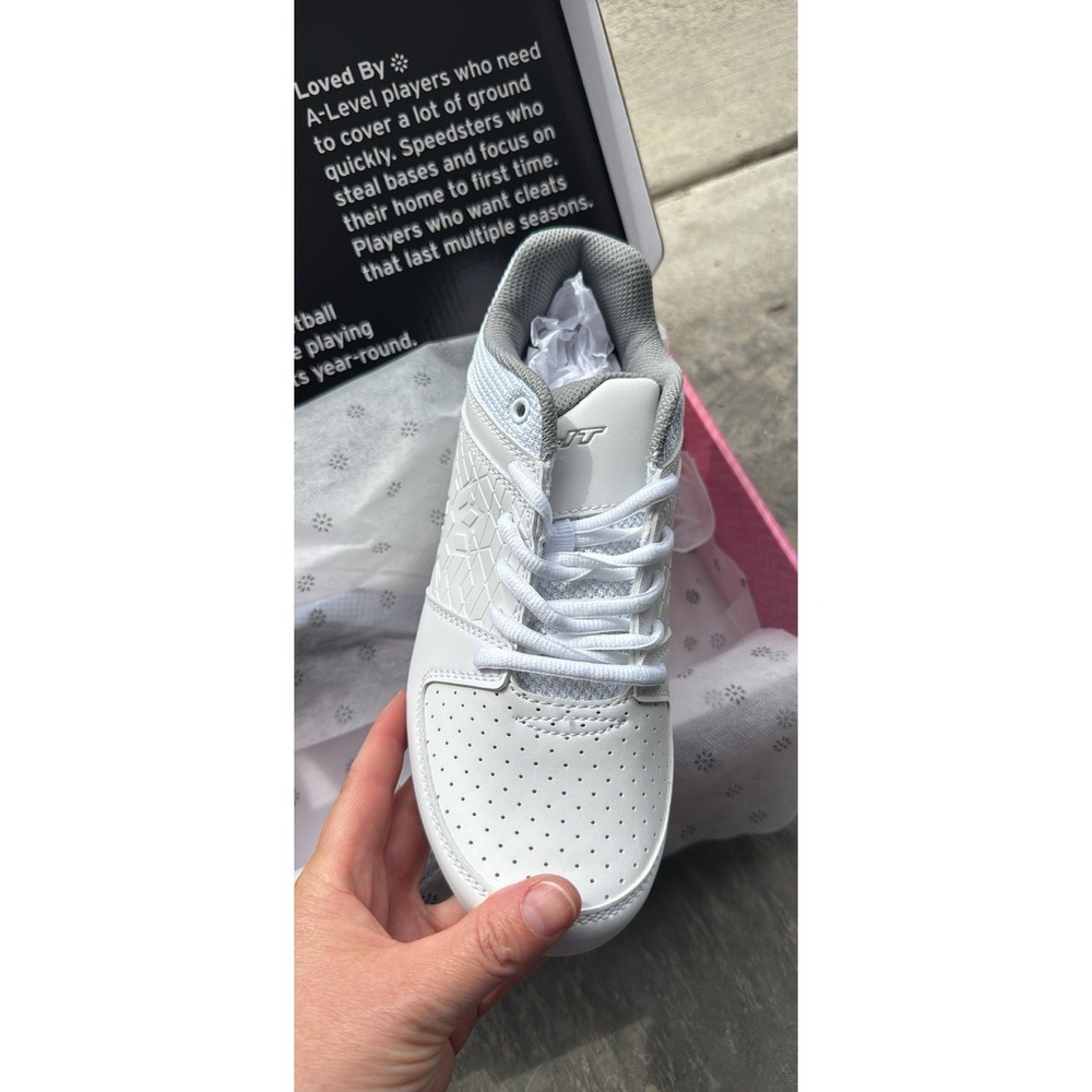 RINGOR RIP-IT Girls Diamond Softball Cleats Molded White/White Size 6